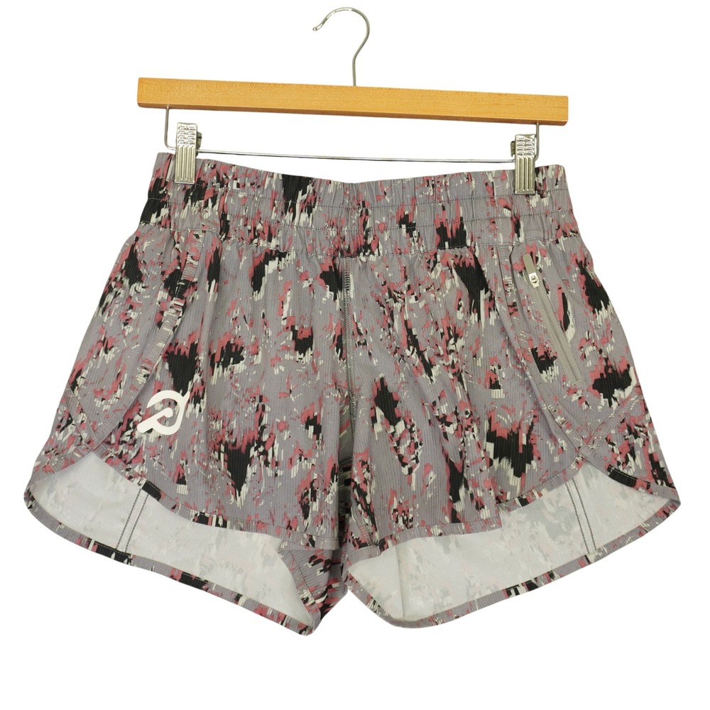 Lululemon Peloton‎ Tracker Short Womens 8 Grey Pink Abstract 4" Inseam Running
